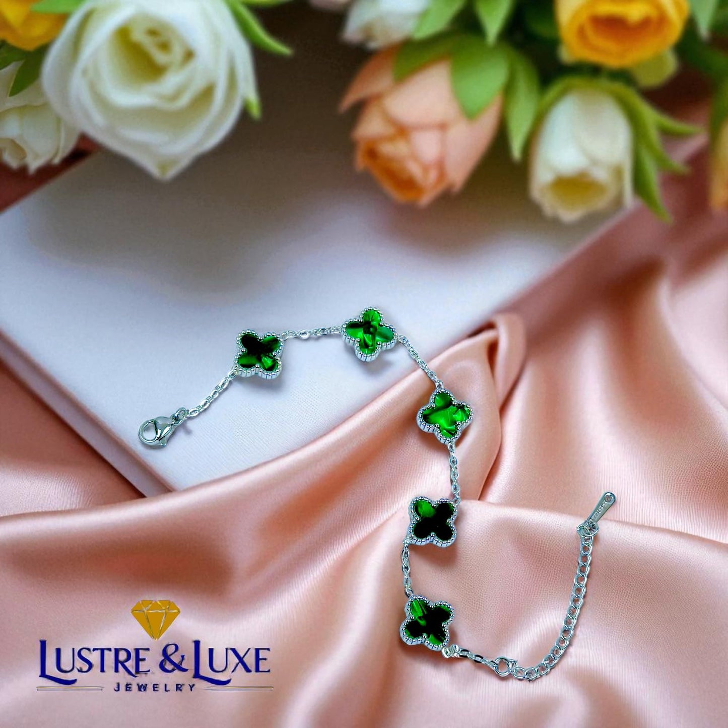 Four Leaf Clover Bracelet for Women – White Gold Plated 316L Stainless Steel, Double-Sided Mother of Pearl, Adjustable Lucky Charm Link Bracelet, Elegant Jewelry Gift for Her, Comes with gift Box.