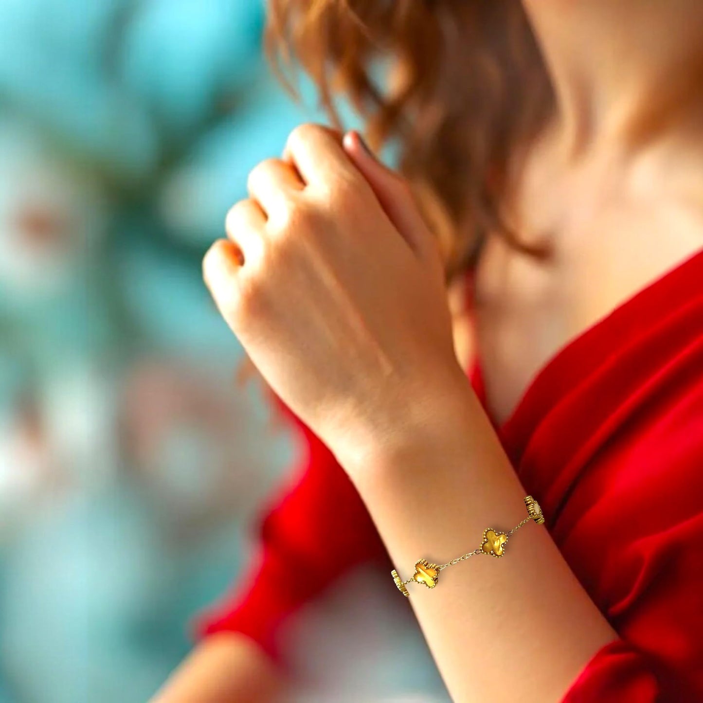 Four Leaf Clover Bracelet for Women - 18K Gold Plated 316L Stainless Steel, Double-Sided Mother of Pearl Charm, Adjustable Link Lucky Bracelet, Elegant Jewelry Gift for Her with Gift Box