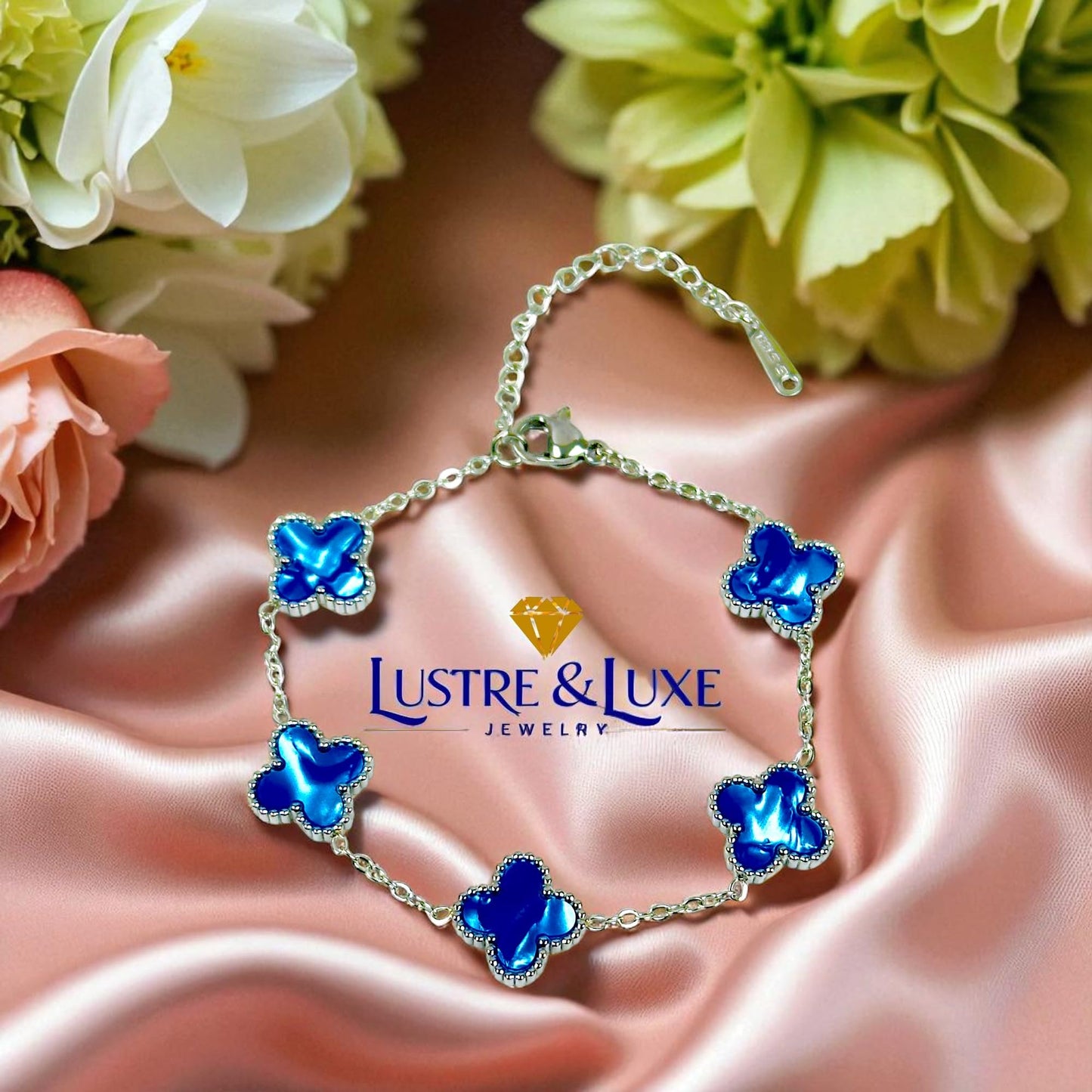 Four Leaf Clover Bracelet for Women – White Gold Plated 316L Stainless Steel, Double-Sided Mother of Pearl, Adjustable Lucky Charm Link Bracelet, Elegant Jewelry Gift for Her, Comes with gift Box.