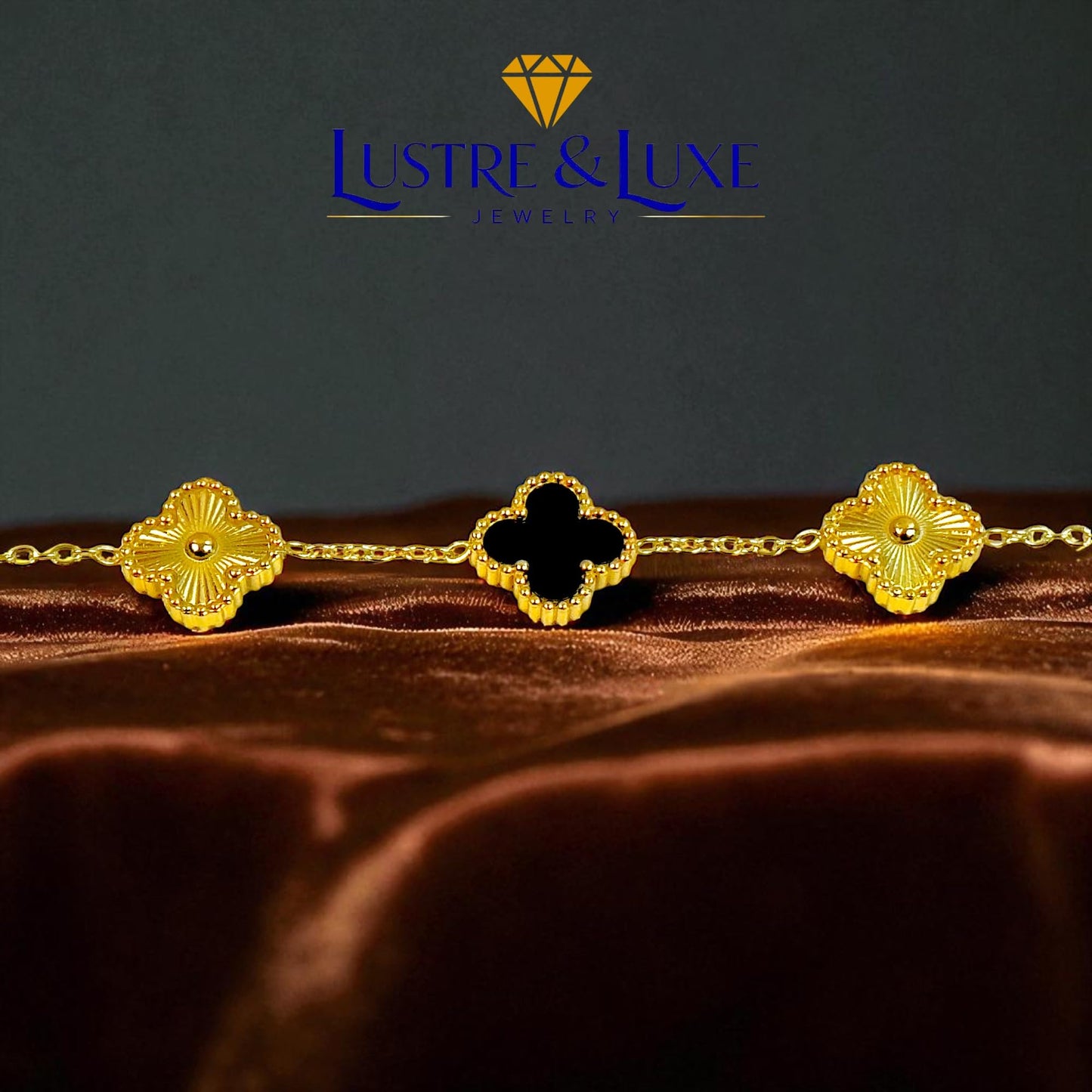 Four Leaf Clover Bracelet for Women – 18K Gold Plated 316L Stainless Steel, Double-Sided Mother of Pearl, Adjustable Lucky Charm Link Bracelet, Elegant Jewelry Gift for Her, Comes with gift Box.