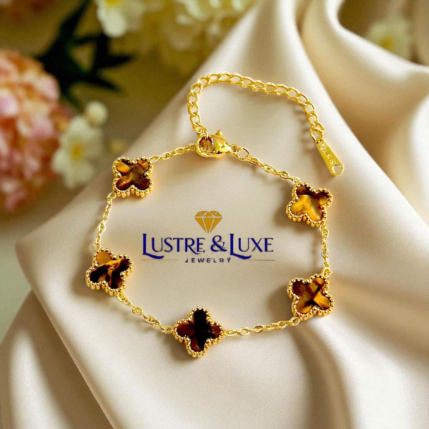 Four Leaf Clover Bracelet for Women - 18K Gold Plated 316L Stainless Steel, Double-Sided Mother of Pearl Charm, Adjustable Link Lucky Bracelet, Elegant Jewelry Gift for Her with Gift Box