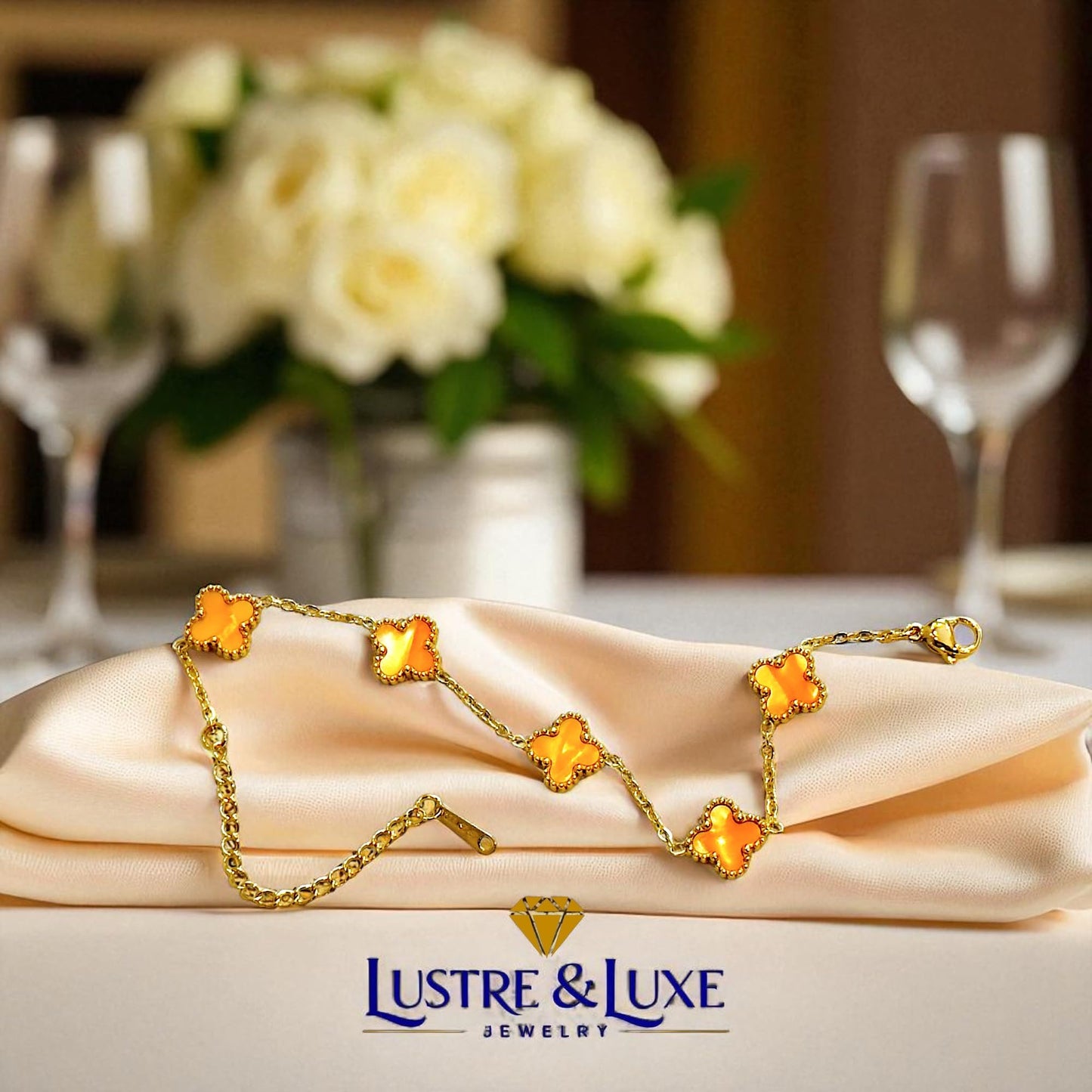 Four Leaf Clover Bracelet for Women - 18K Gold Plated 316L Stainless Steel, Double-Sided Mother of Pearl Charm, Adjustable Link Lucky Bracelet, Elegant Jewelry Gift for Her with Gift Box