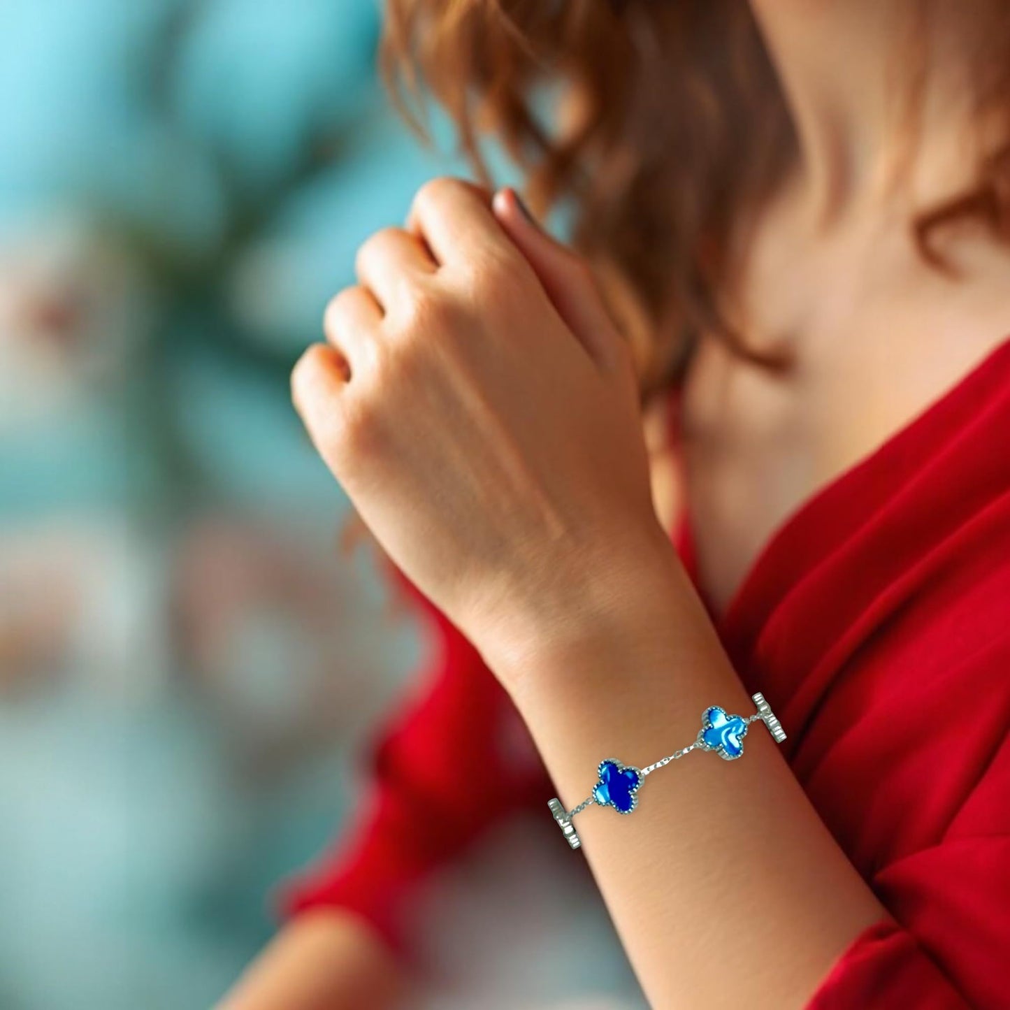 Four Leaf Clover Bracelet for Women – White Gold Plated 316L Stainless Steel, Double-Sided Mother of Pearl, Adjustable Lucky Charm Link Bracelet, Elegant Jewelry Gift for Her, Comes with gift Box.