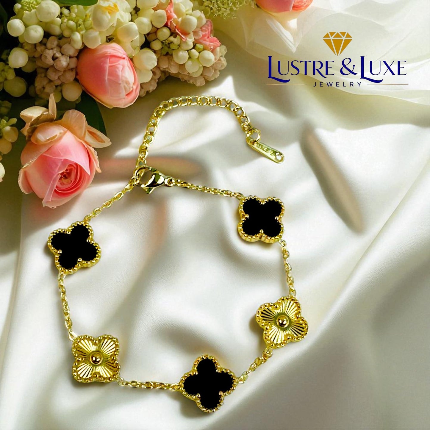 Four Leaf Clover Bracelet for Women – 18K Gold Plated 316L Stainless Steel, Double-Sided Mother of Pearl, Adjustable Lucky Charm Link Bracelet, Elegant Jewelry Gift for Her, Comes with gift Box.