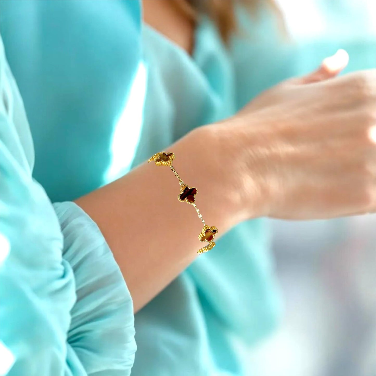 Four Leaf Clover Bracelet for Women - 18K Gold Plated 316L Stainless Steel, Double-Sided Mother of Pearl Charm, Adjustable Link Lucky Bracelet, Elegant Jewelry Gift for Her with Gift Box