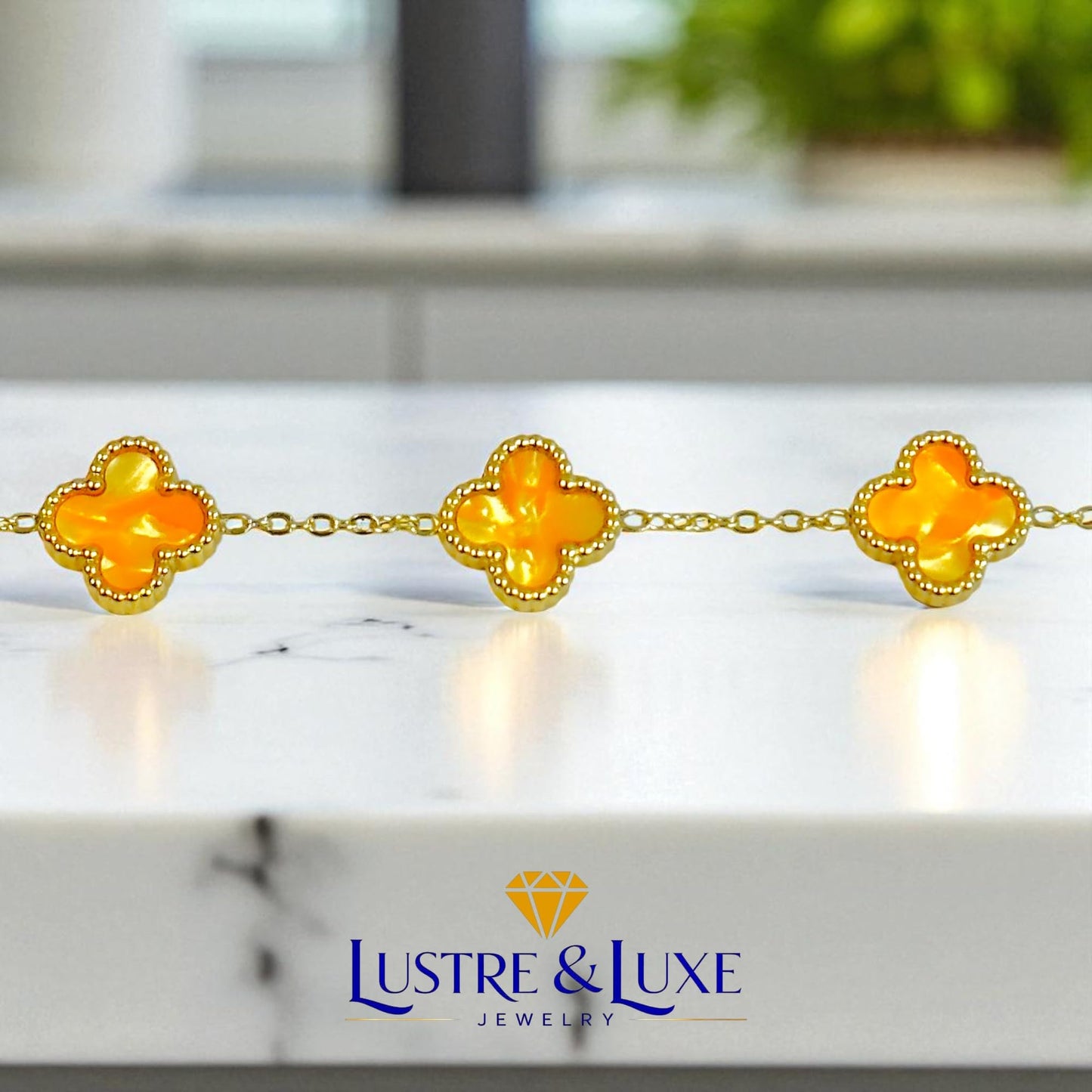 Four Leaf Clover Bracelet for Women – 18K Gold Plated 316L Stainless Steel, Double-Sided Mother of Pearl, Adjustable Lucky Charm Link Bracelet, Elegant Jewelry Gift for Her, Comes with gift Box.